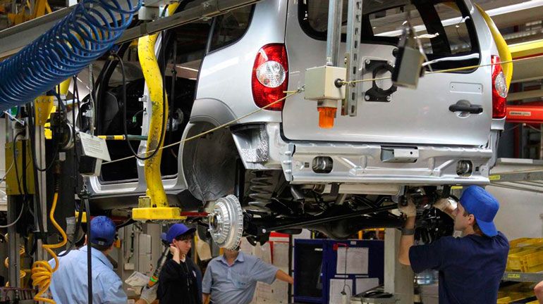 У  Chevrolet NIVA новое решение: комбинированный цвет