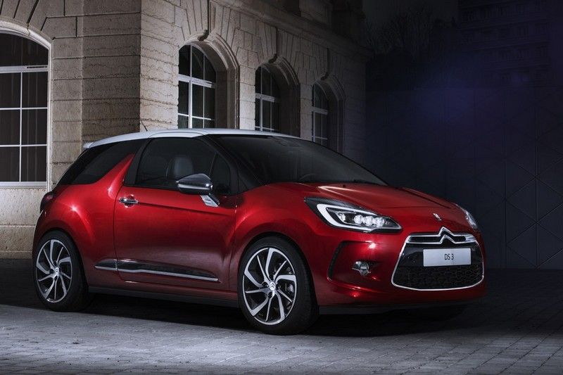 Российский офис Citroen объявил стартовую цену обновленной трехдверки DS3.