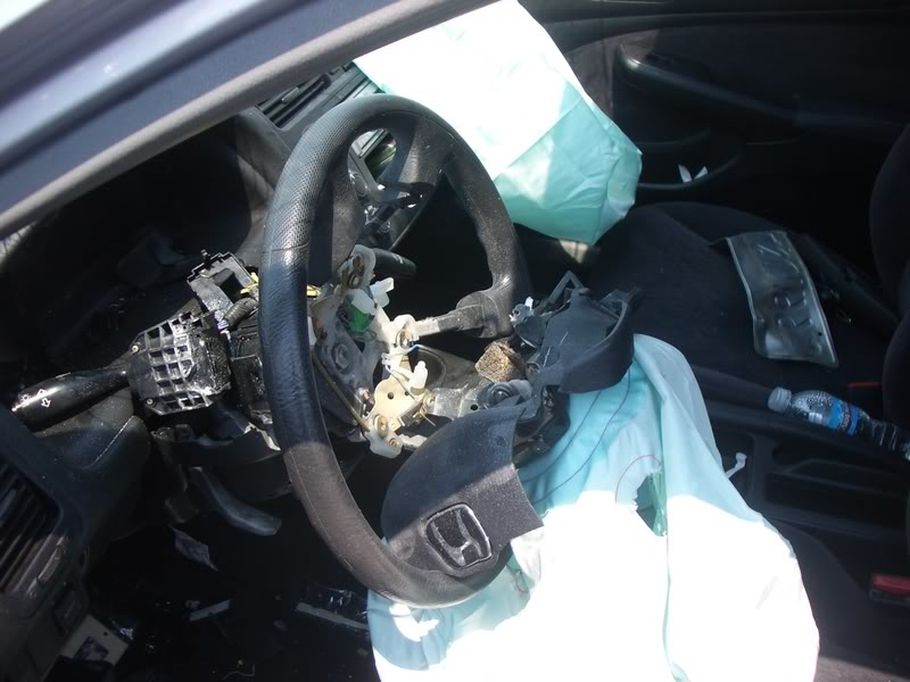 По России еще бегает полтора миллиона машин с взрывающимися подушками Takata