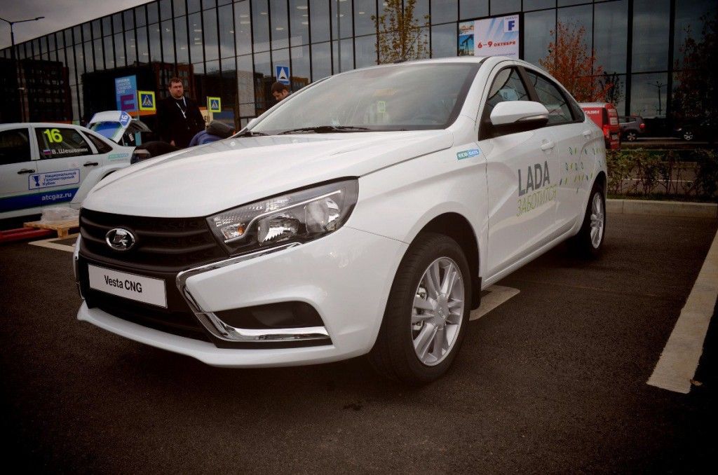 АВТОВАЗ готовится к серийному выпуску газовых Vesta и Largus