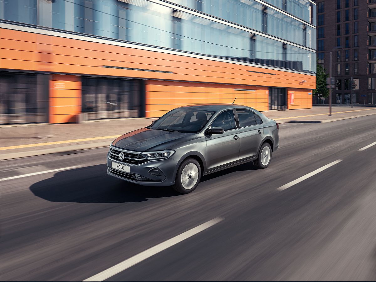 Volkswagen начинает поставки нового поколения Polo в дилерские центры