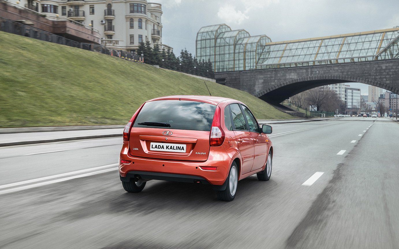 АВТОВАЗу нужно удвоить продажи LADA, чтобы приносить прибыль
