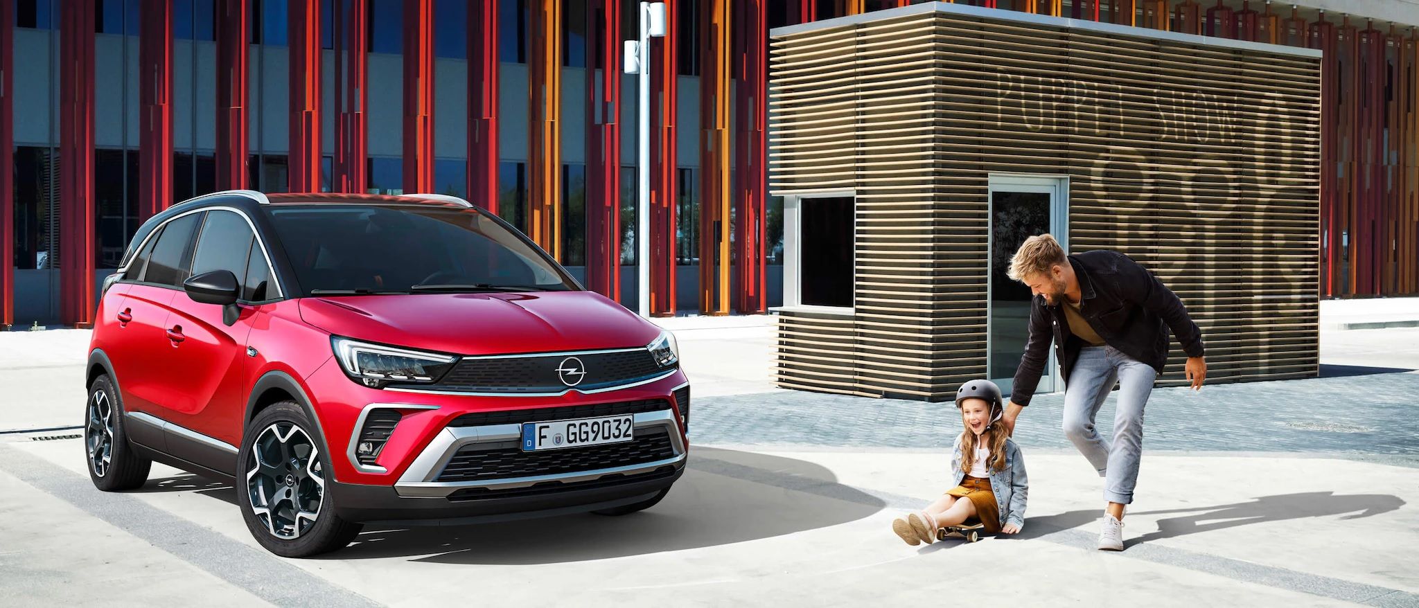 Дилеры Opel начали прием заказов на новый кроссовер Opel Crossland 