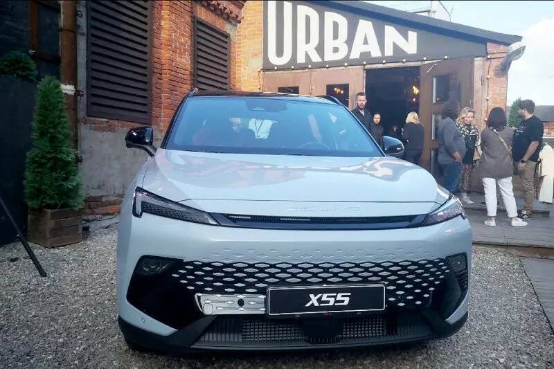 Старт продаж кроссовера BAIC X55