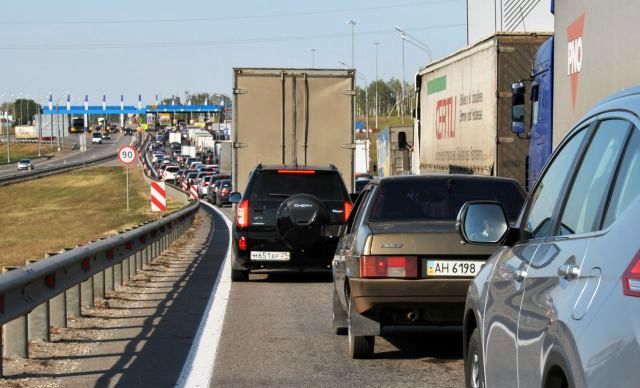 Отпуск в пробках: что может сделать «Автодор»?