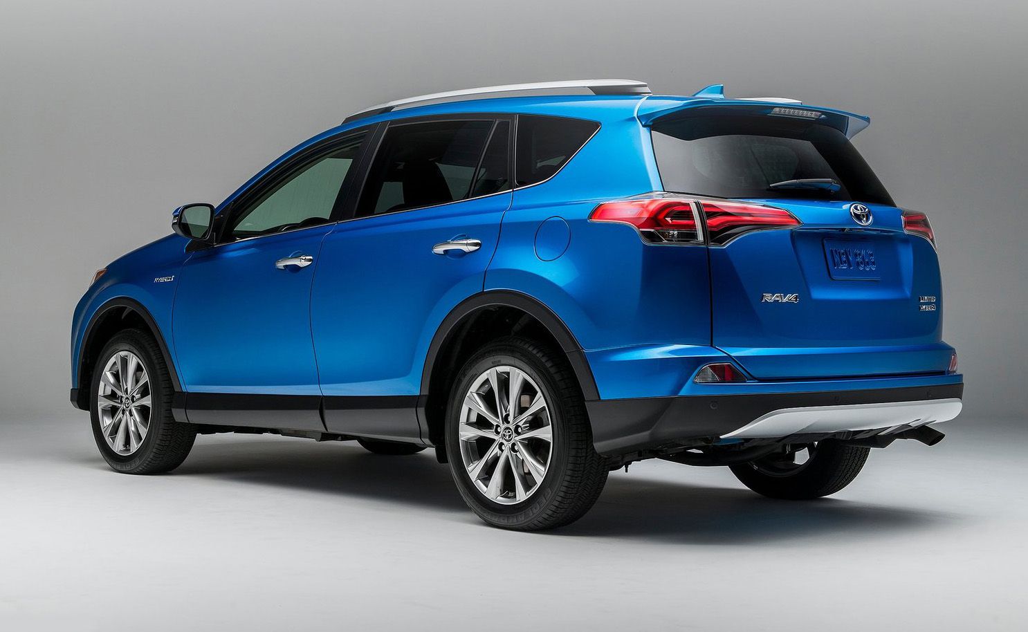 Toyota собирается экспортировать RAV4 российской сборки
