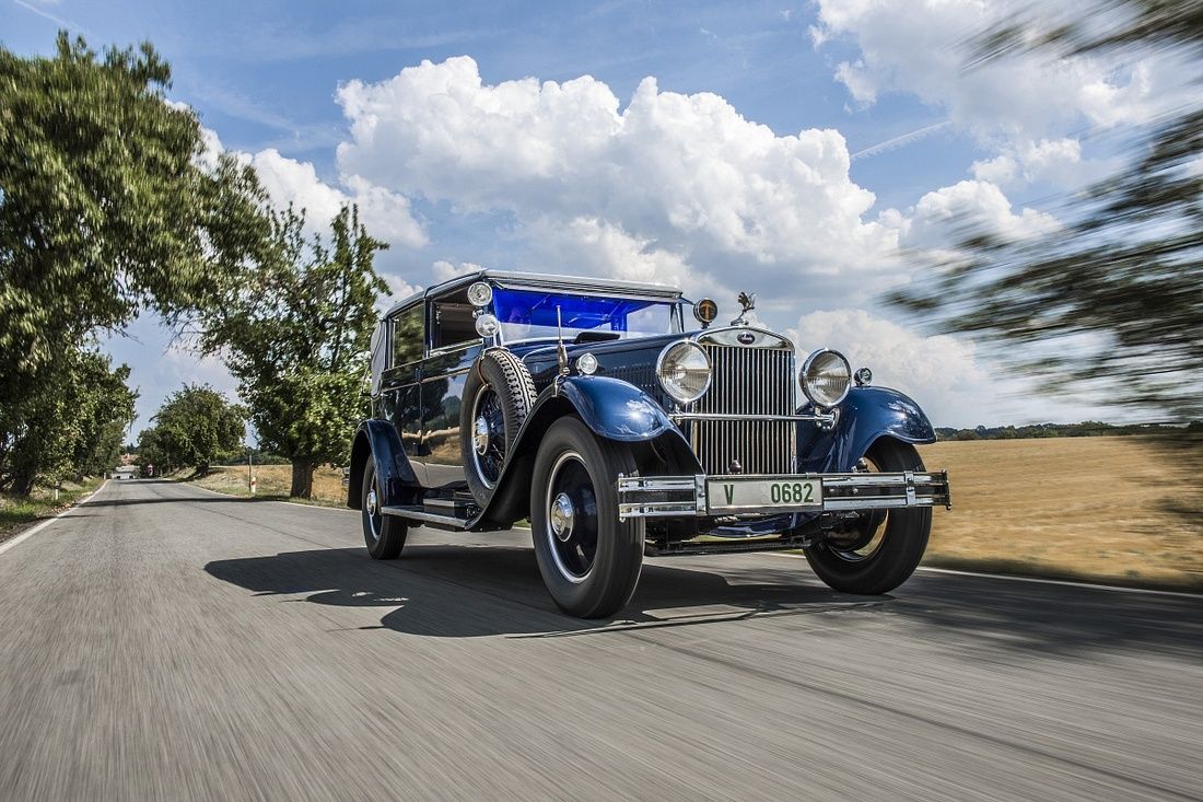 Роскошная восьмицилиндровая ŠKODA 860 засияла новым блеском
