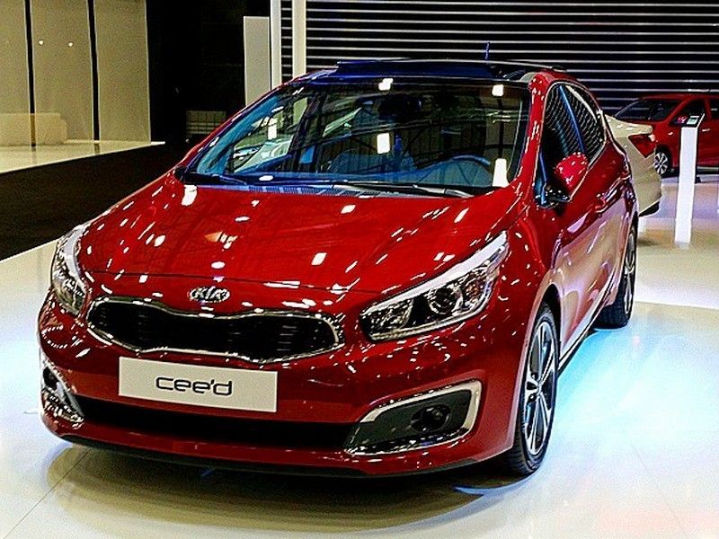 Рестайлинговый KIA cee’d стал жертвой фотошпионов