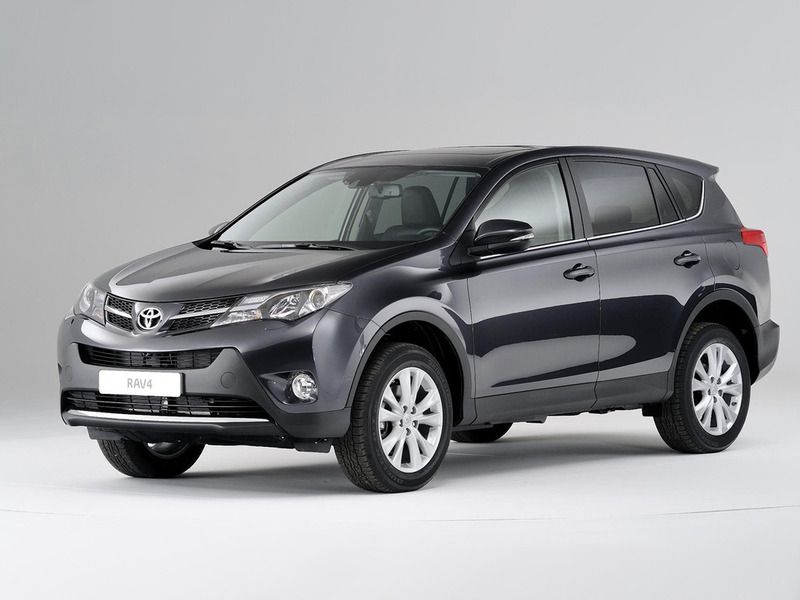 Toyota отзывает в России почти 140 000 автомобилей