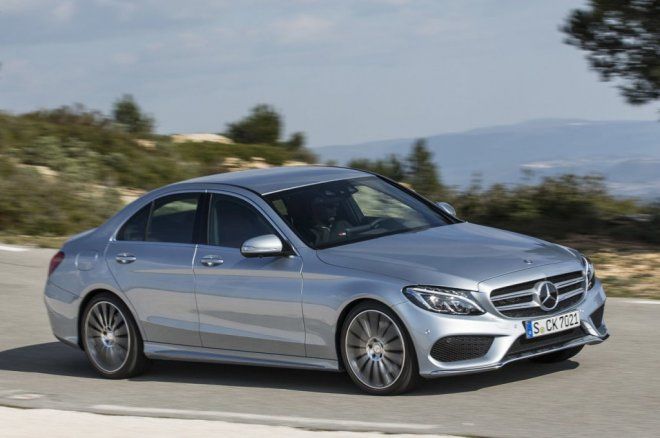 Автомобили Mercedes-Benz попали под отзыв из-за спинок сидений