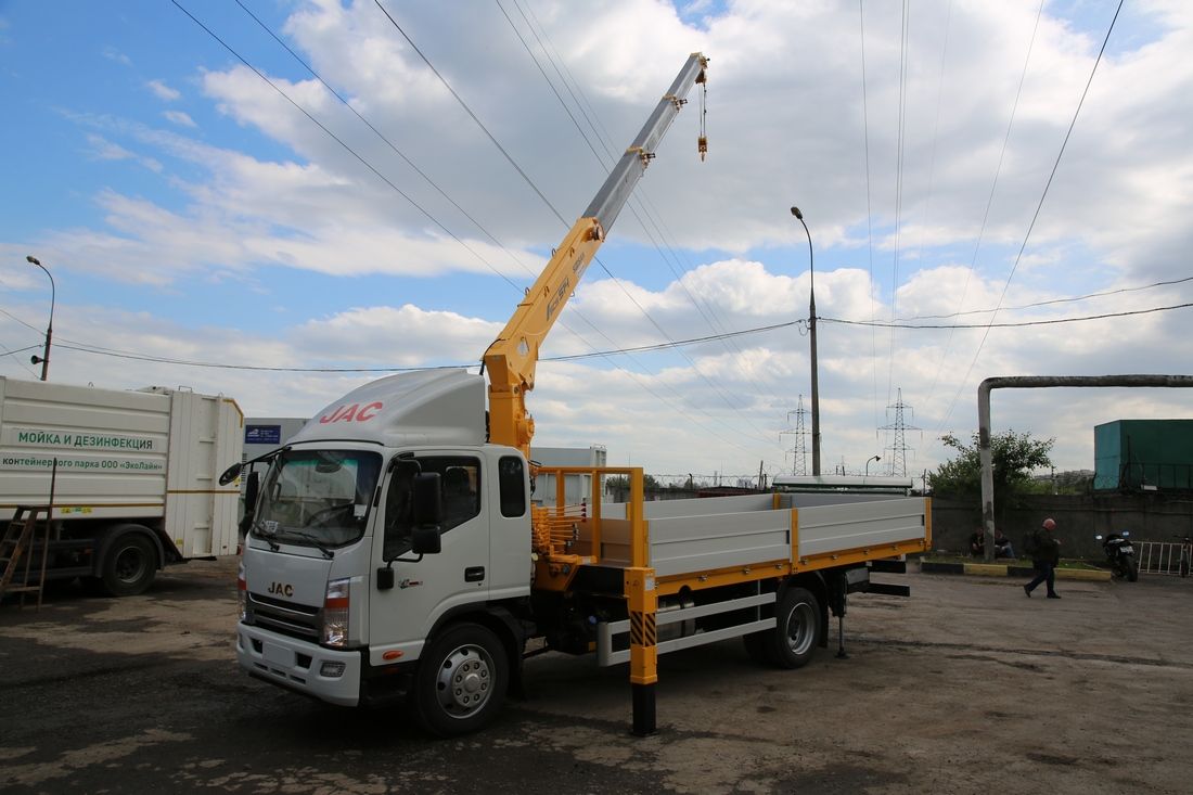 Многофункциональность грузовиков JAC на BAUMA CTT
