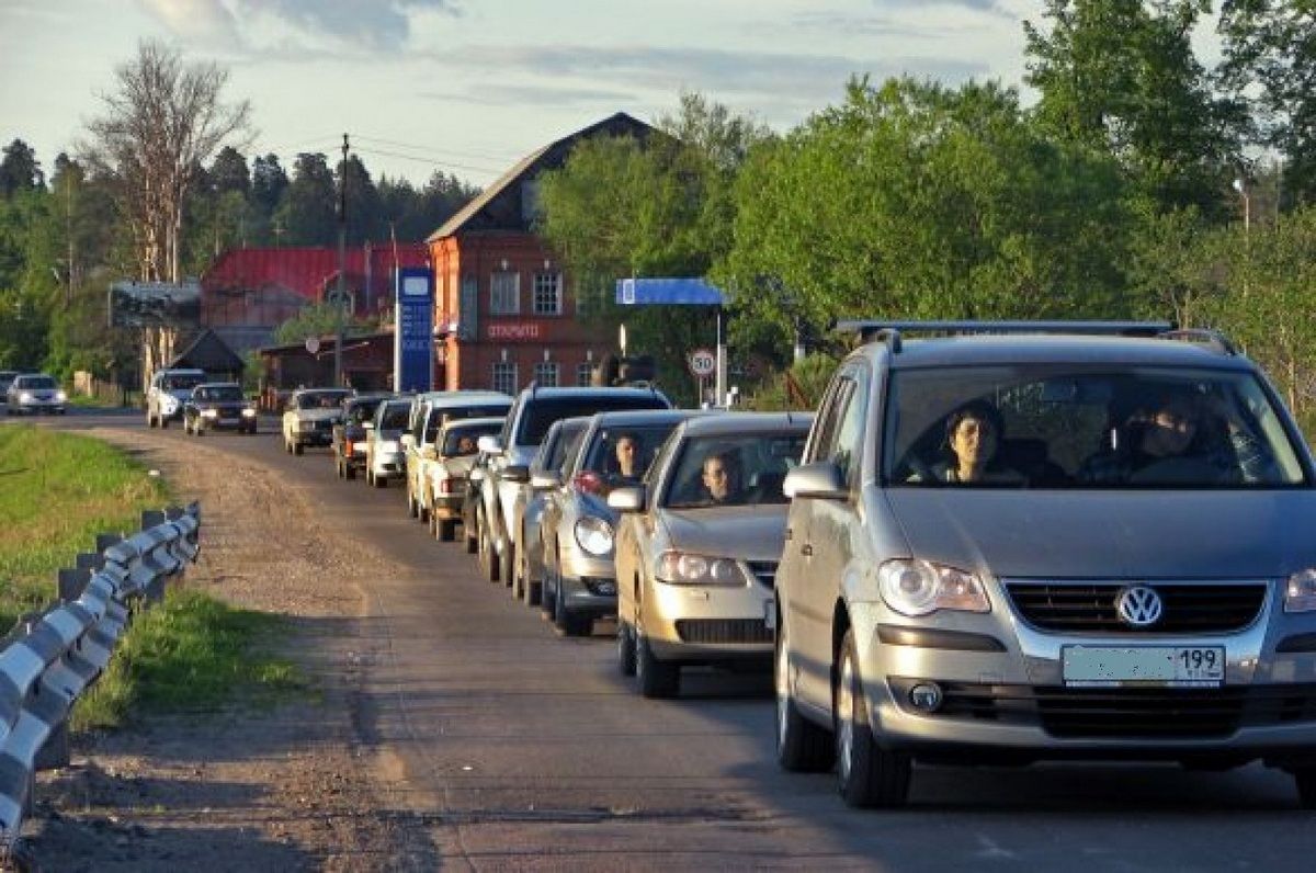 За что могут лишить прав водителей в дачный сезон?