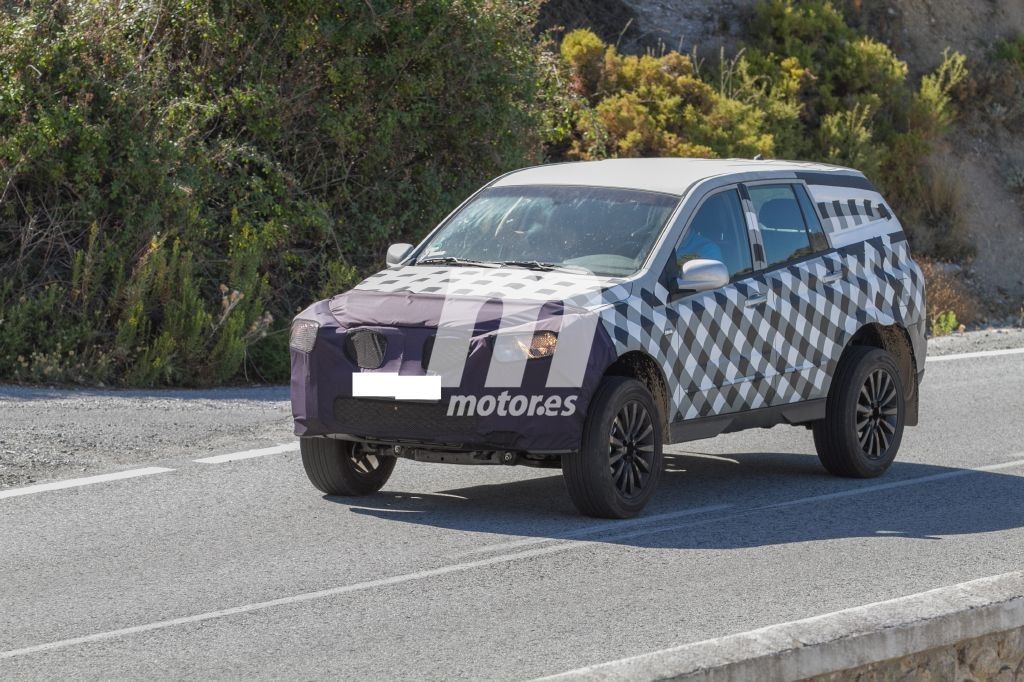 SsangYong вывел на тесты внедорожник Rexton нового поколения