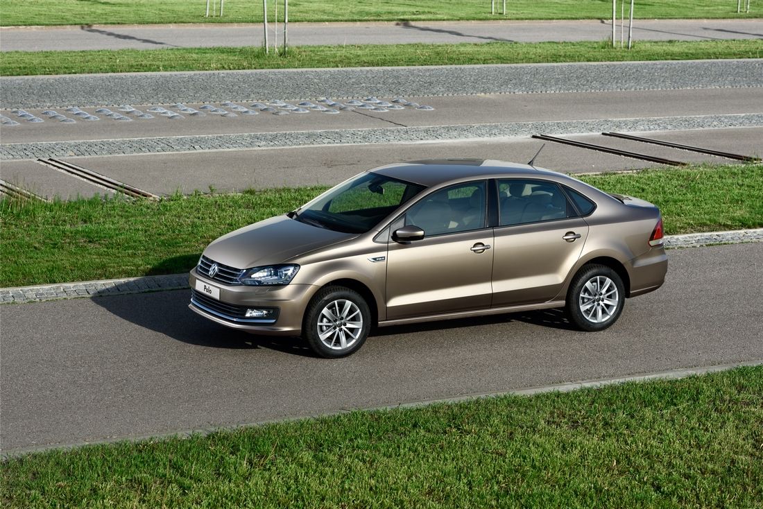 Седан VW Polo обзавёлся бюджетной версией. Цена известна