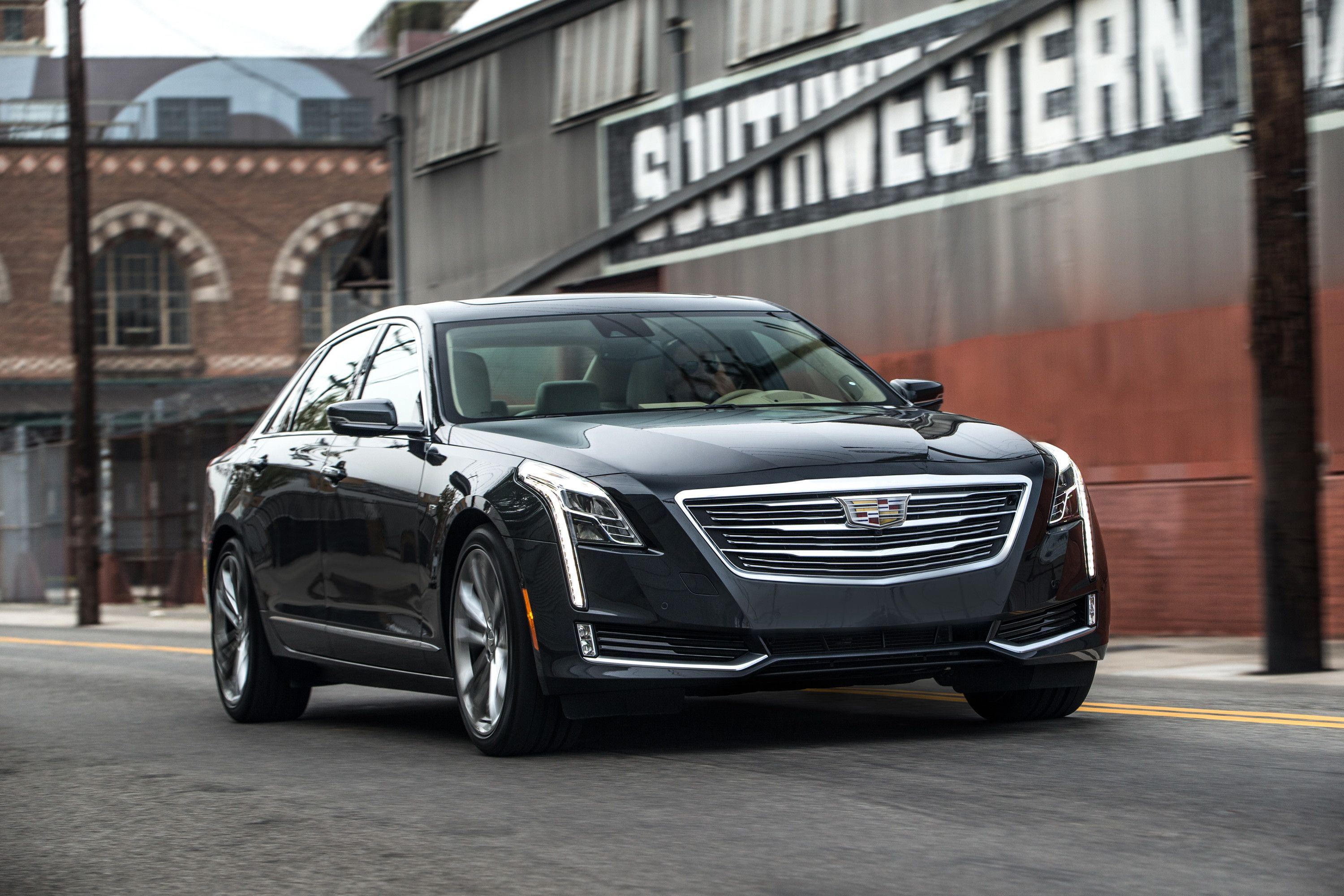 Cadillac CT6 прибыл в Россию