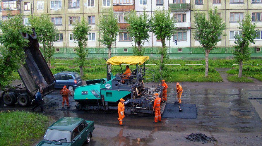 Новый ГОСТ Росавтодора разрешает укладку асфальта в мороз и дождь