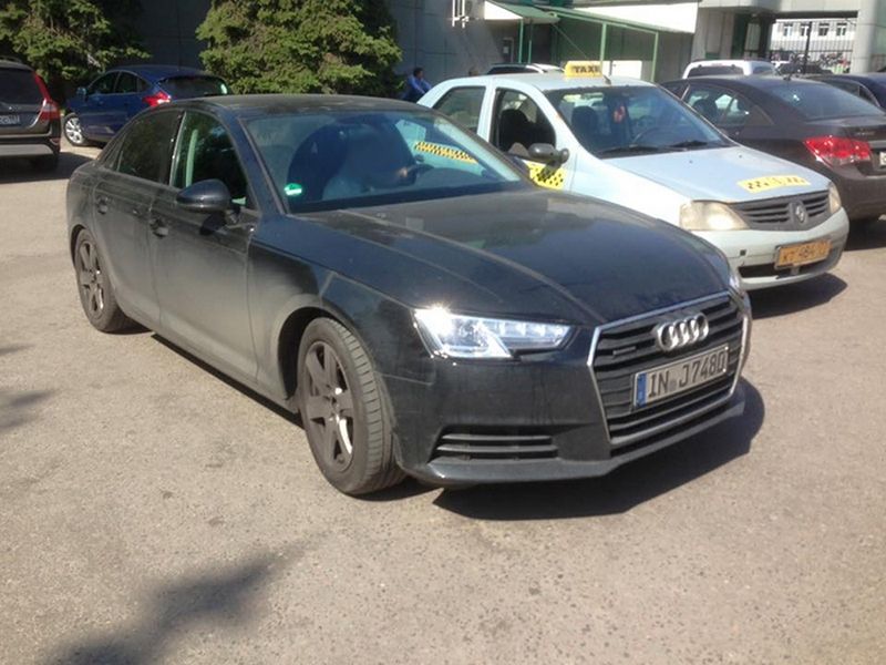 В Москве замечен седан Audi A4 нового поколения