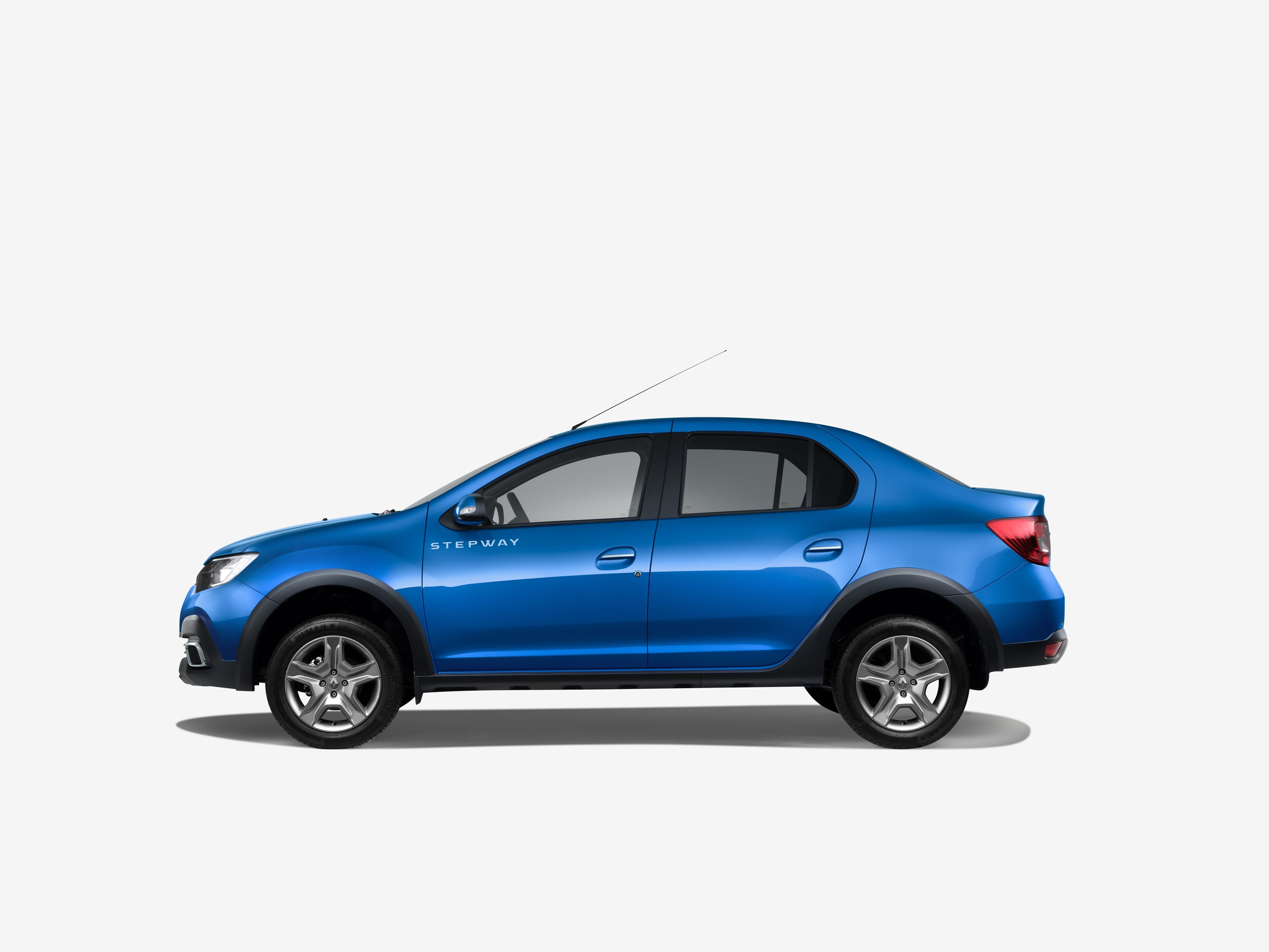 Старт  продаж новых кросс-седанов Logan Stepway и Sandero Stepway