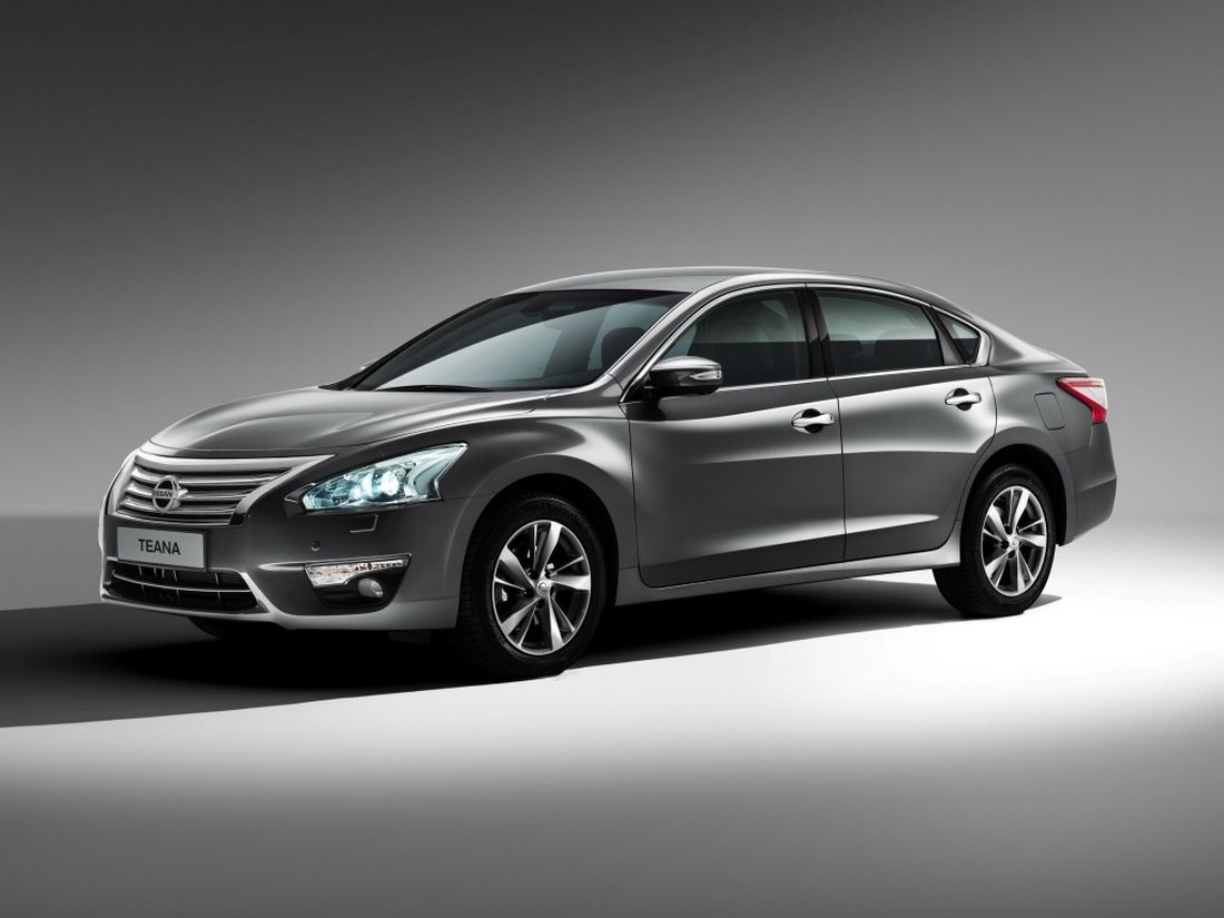 Nissan скинул 100 000 рублей от цен новой Teana 
