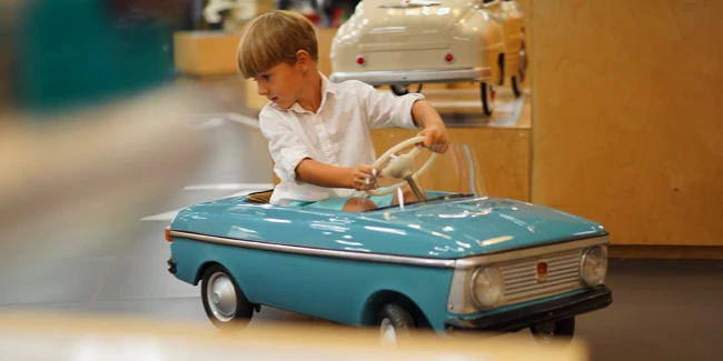 Играем и учим ПДД: образовательные программы для детей в Музее автомобильных историй