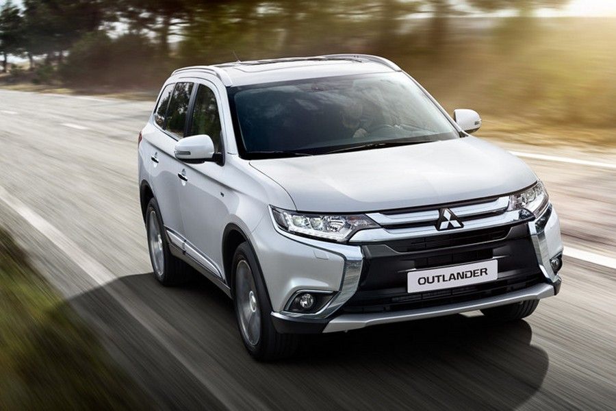В России начались продажи Х-образного Mitsubishi Outlander