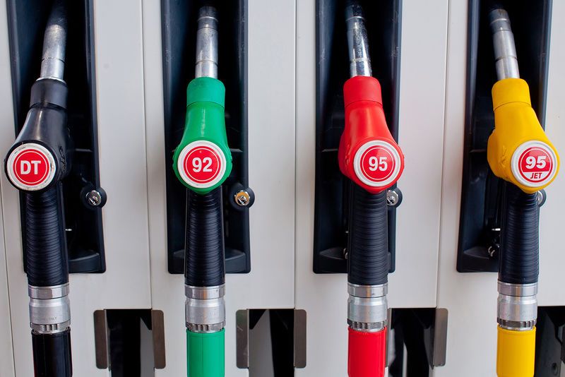 Цены на бензин резко вырастут из-за Крыма и Калининграда