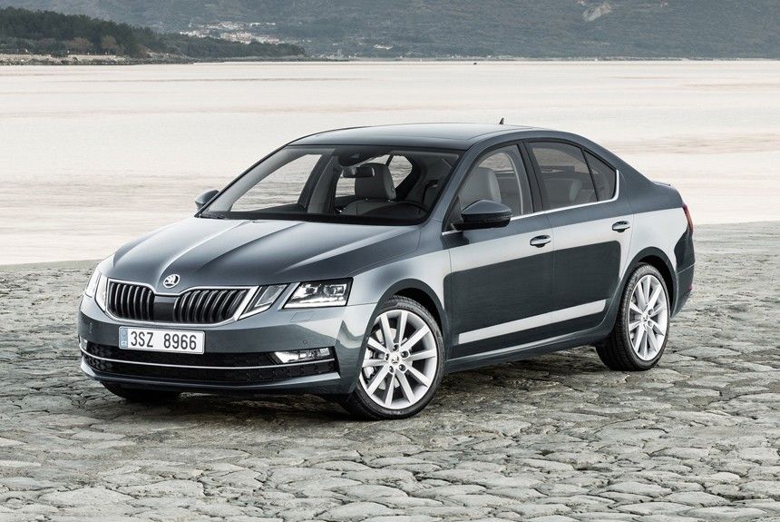 Skoda Octavia в ноябре - с выгодой до 180 000 рублей