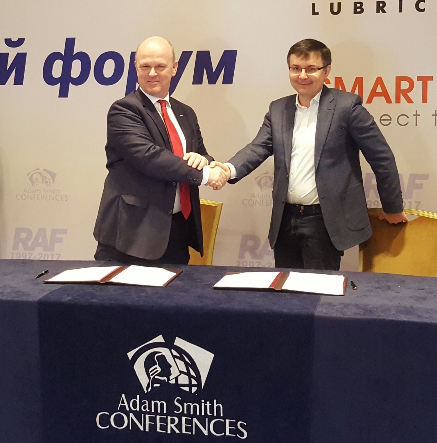 LADA и Яндекс займутся интеграцией интернет-сервисов в автомобили 