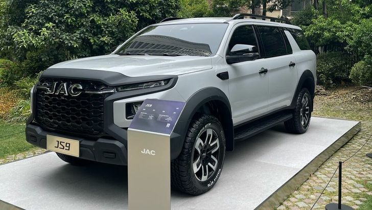 УАЗ будет выпускать новый рамный внедорожник