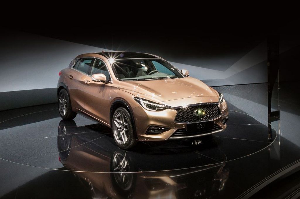 Стало известно, когда в России стартует первый хэтч Infiniti