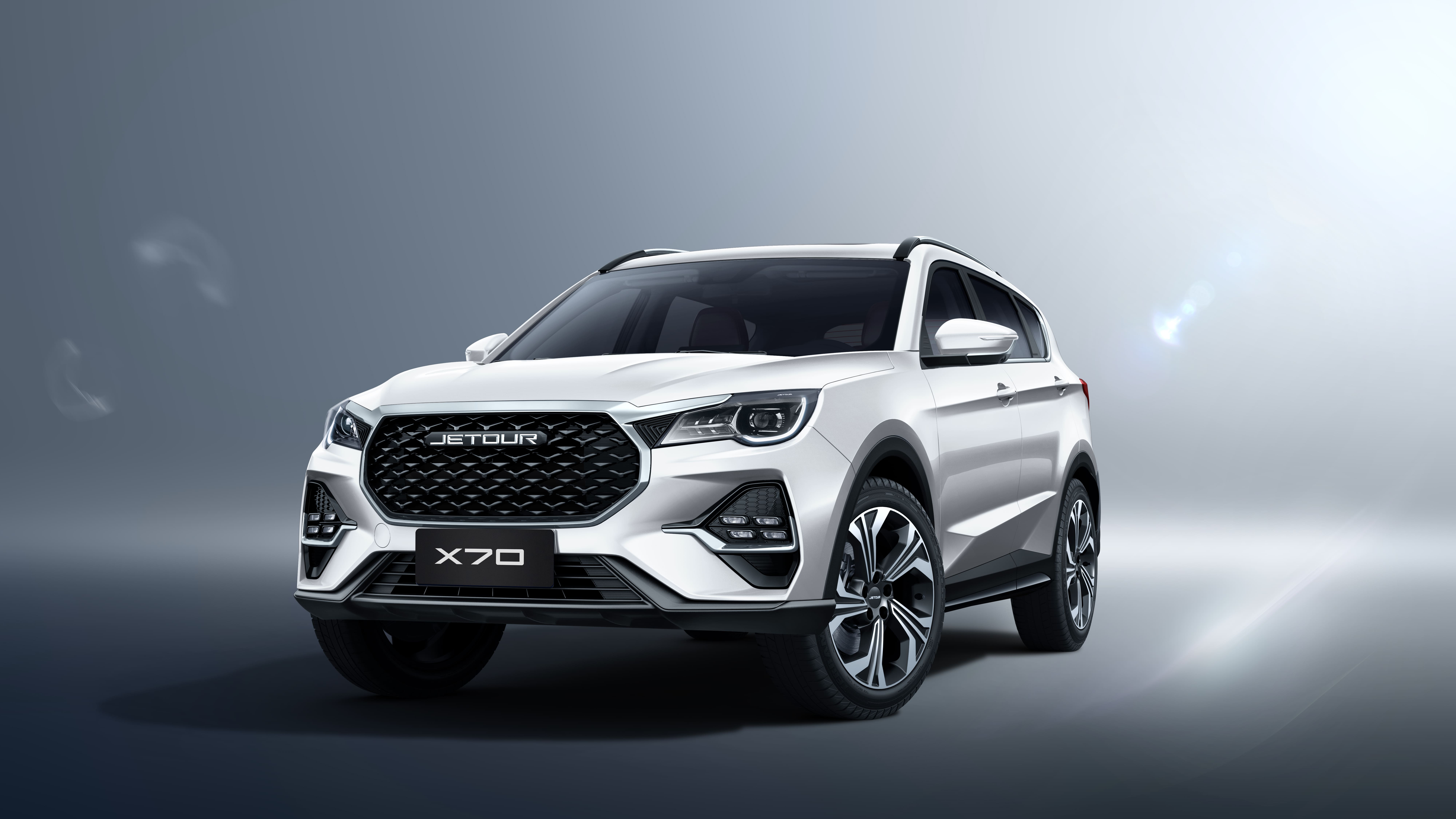 Новый кроссовер Jetour X70 вышел на российский рынок