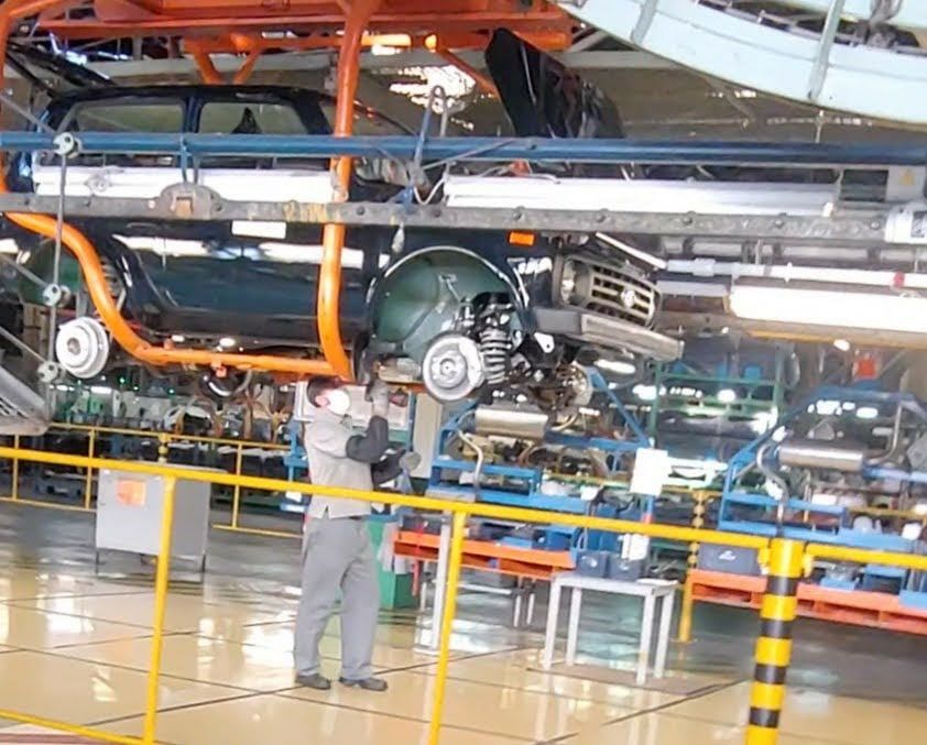 Почему АВТОВАЗ остановил прием заказов на трёхдверную LADA NIVA LEGEND?  