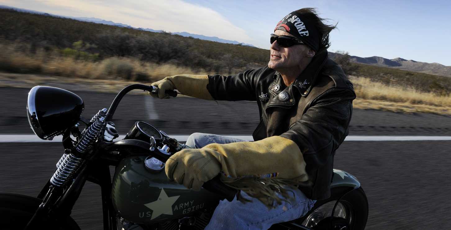 Отсутствие шлема у мотоциклистов уже фиксируют камеры 