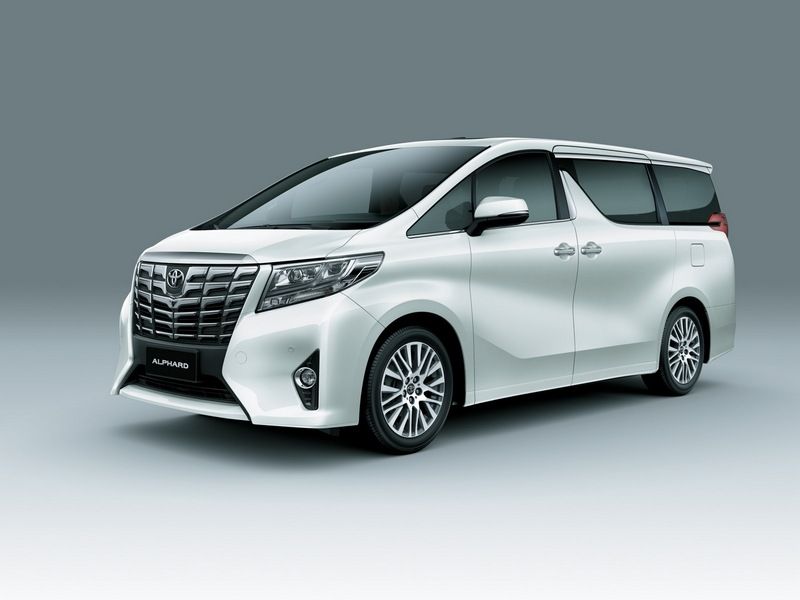 Стартовали российские продажи «космической» Toyota