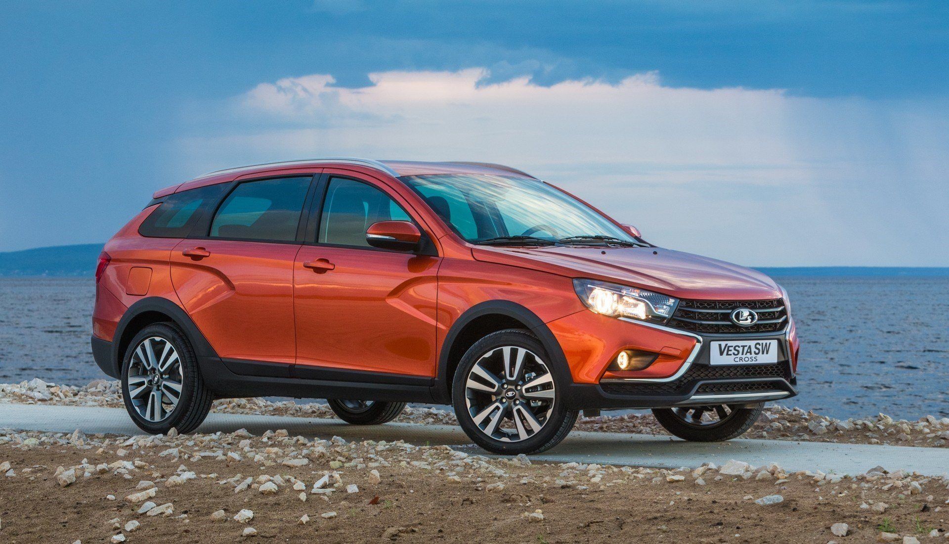Белорусские Lada Vesta SW предлагают россиянам по 1,2 млн рублей