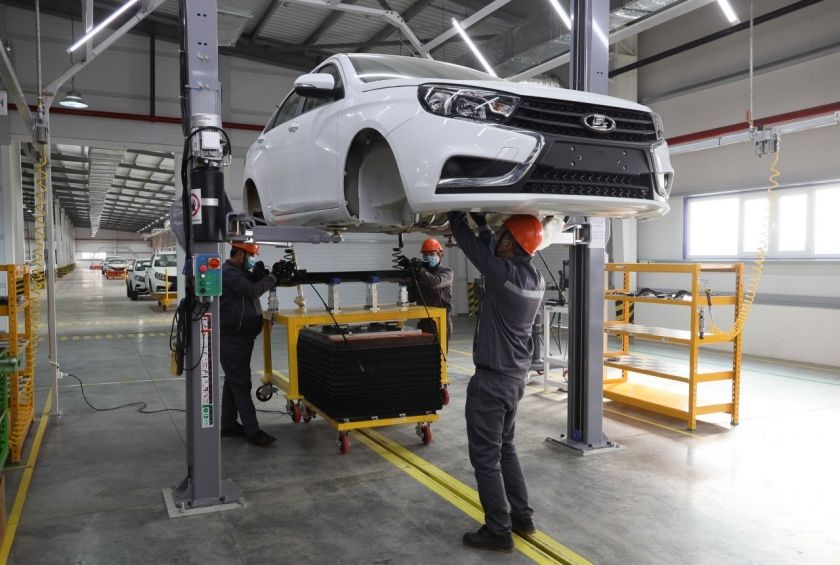 АВТОВАЗ объявил о начале серийной сборки LADA в Узбекистане  
