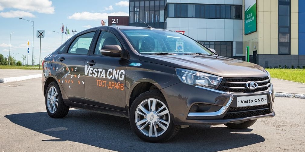 АВТОВАЗ начал серийное производство битопливной LADA Vesta 