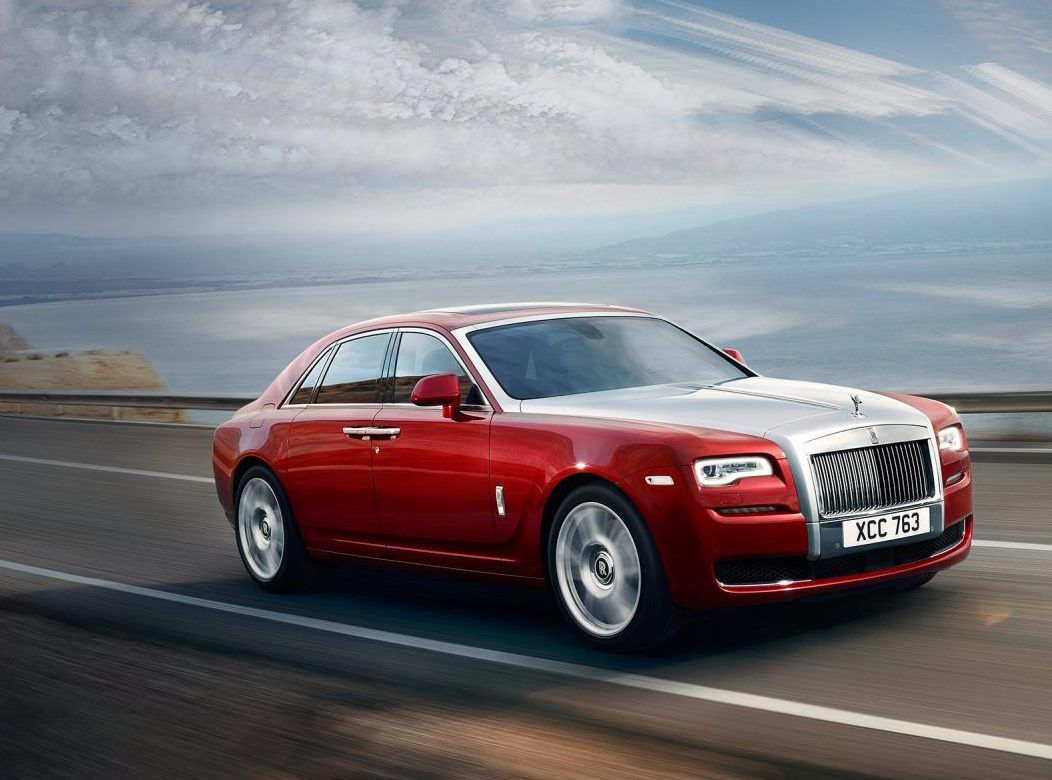 Кризис в России: продажи Rolls-Royce выросли на 35%
