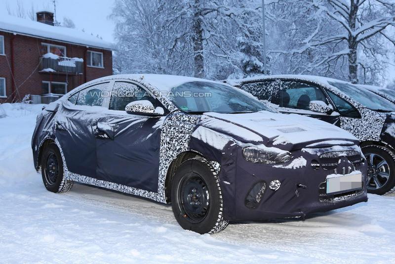 Появились первые фото Hyundai Elantra нового поколения