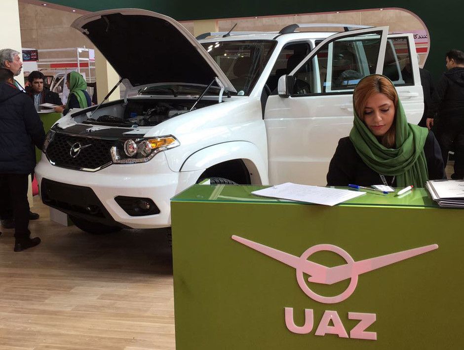 УАЗ представлен на Иранском автосалоне 