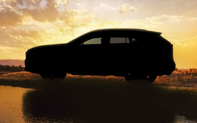 Toyota анонсировала премьеру нового RAV4