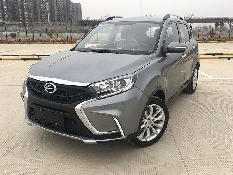Китайскую копию Lada Xray назвали в стиле кроссоверов BMW