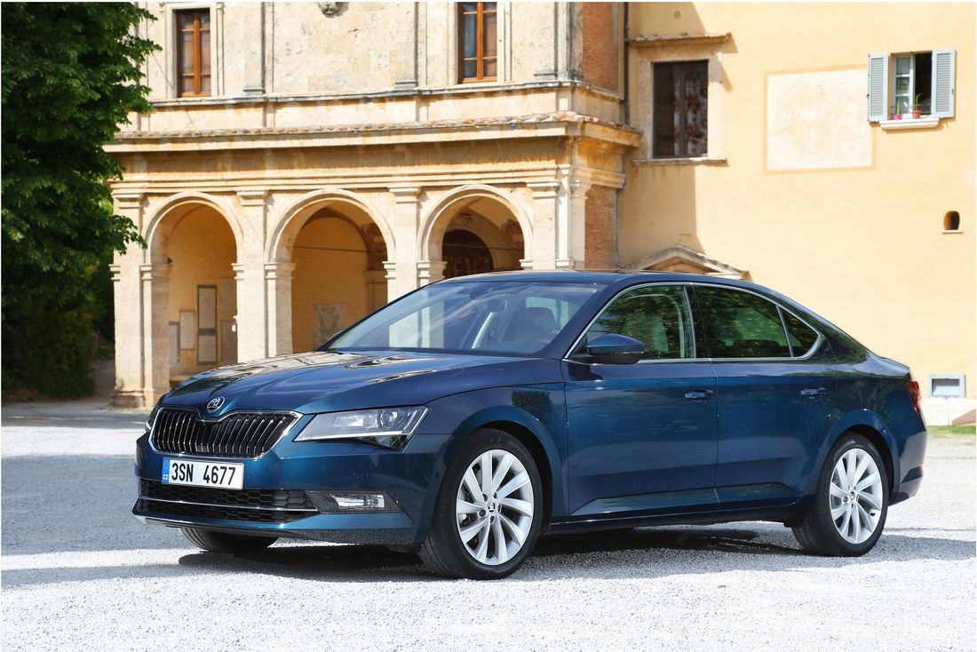 SKODA анонсировала новый Superb для России