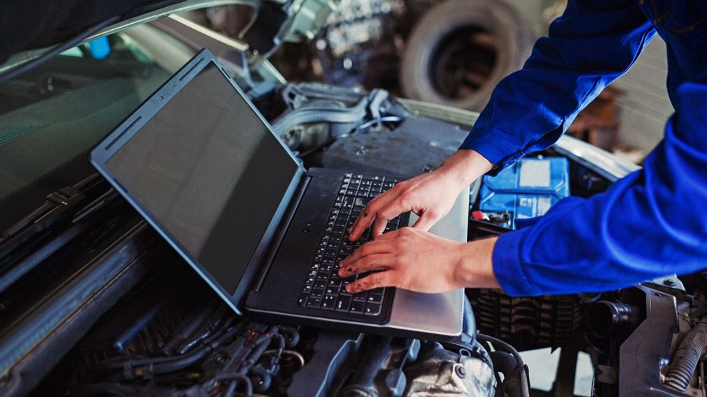 Как определить настоящий пробег автомобиля? Четыре способа
