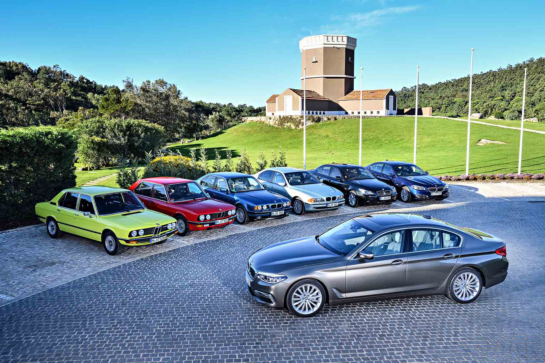 BMW прекратила сотрудничество с российским дилером после скандала