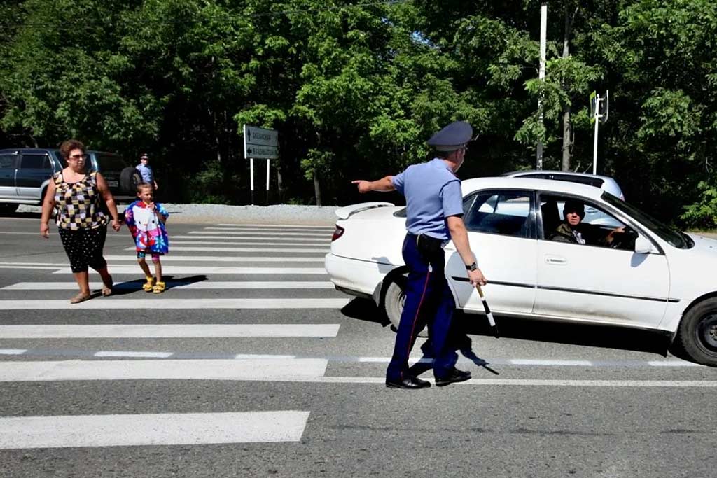 Всегда ли прав сотрудник ГИБДД, выписывая штраф "за не пропуск пешехода"