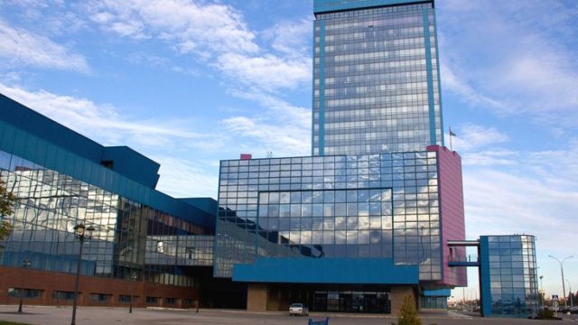 АВТОВАЗ сократил производство, нарастил убыток, но увеличил долю на рынке