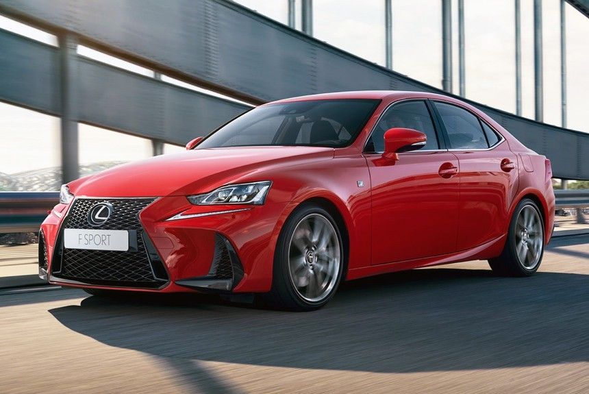 Седан Lexus IS возвращается на российский рынок