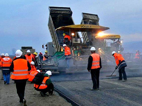 Российским дорогам приказано служить дольше