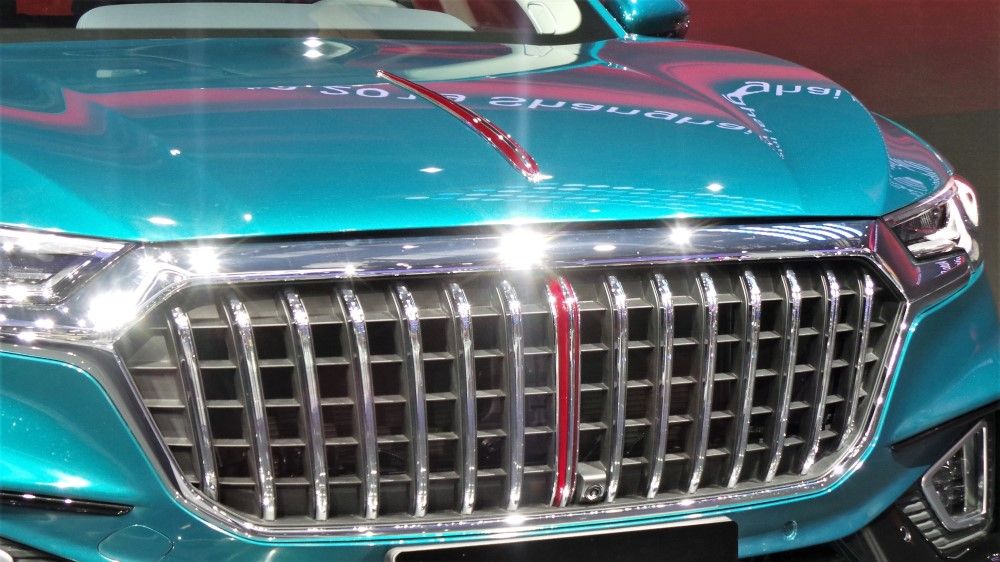 К старту продаж в России готовится бренд Hongqi
